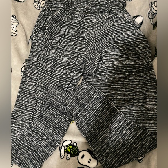 Joggers - Picture 3 of 3